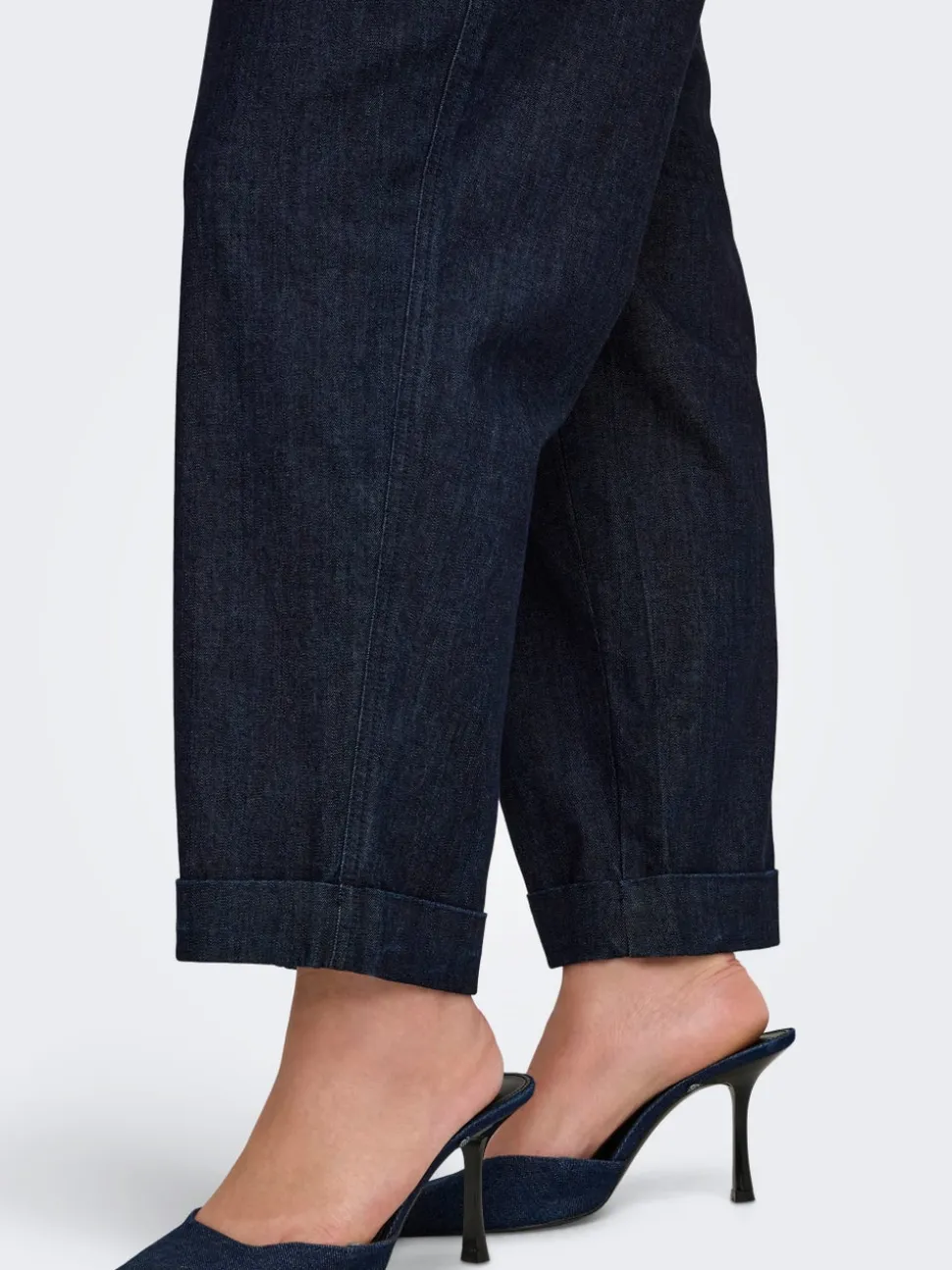 CARASHBY Rak passform Beskuren Jeans
