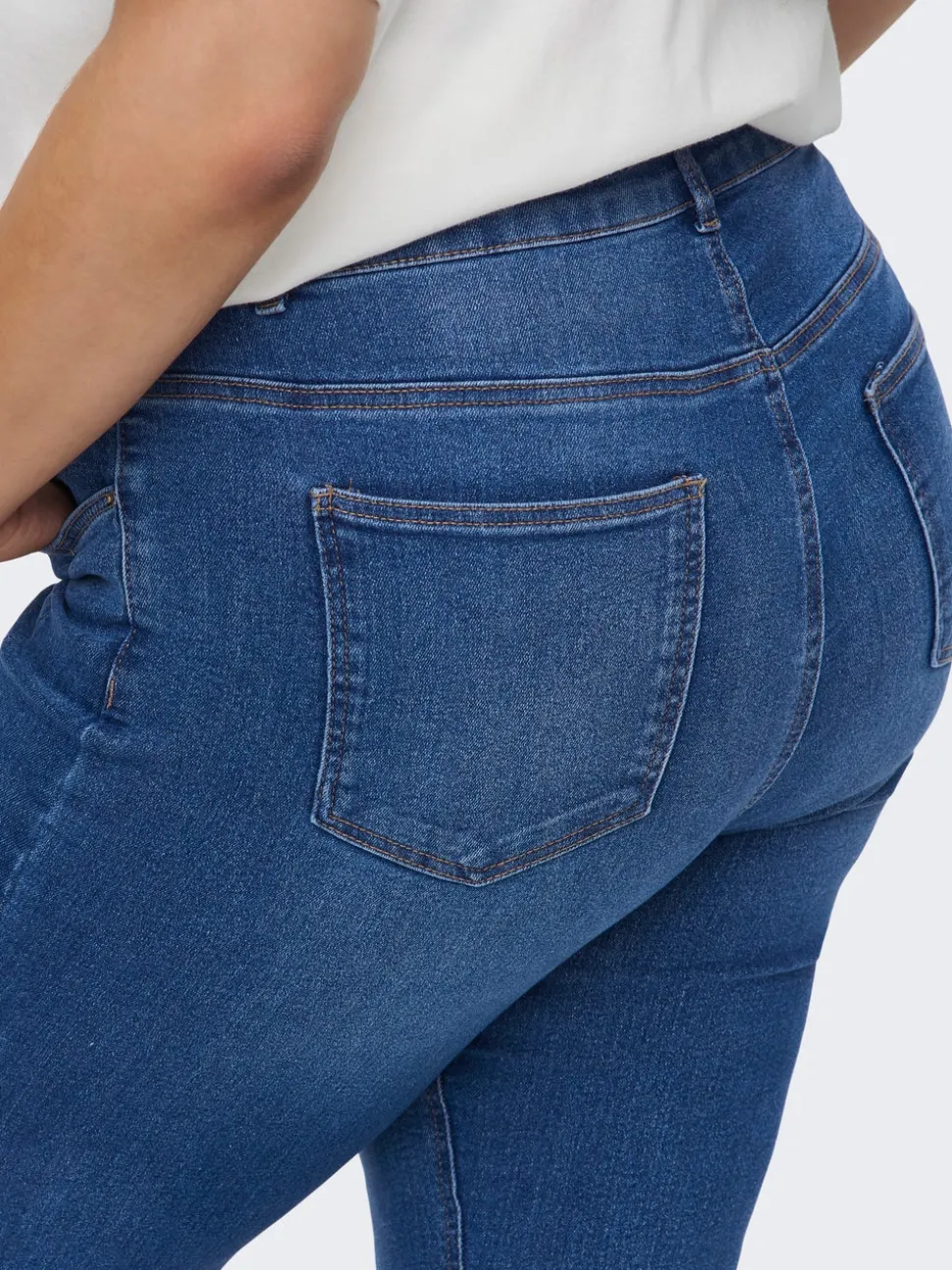 CARCHRISTINE Hög midja Utsvängd passform Jeans