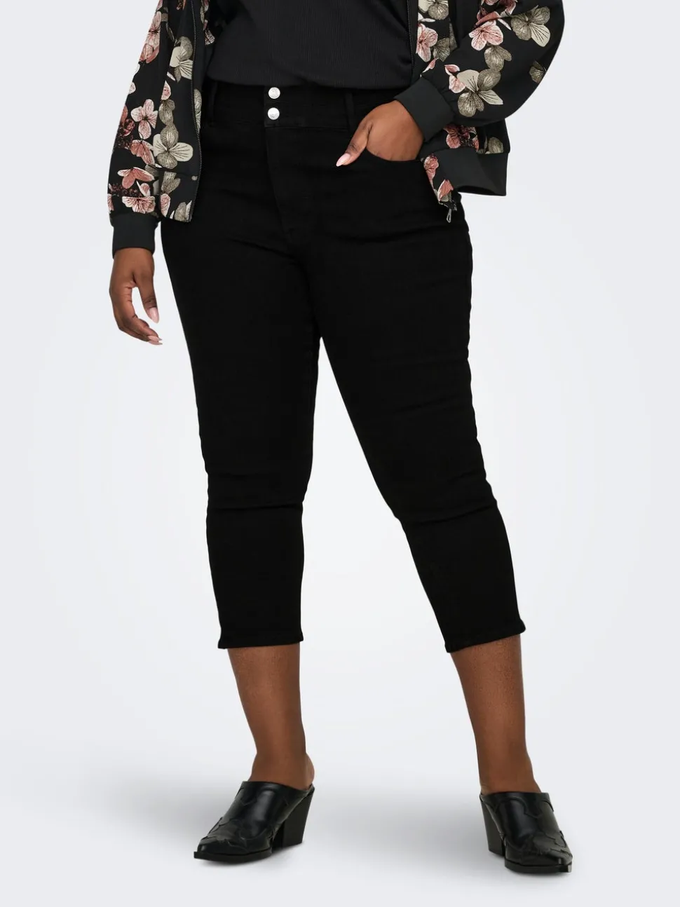CARCRUZ Högmidjade Capri Jeans