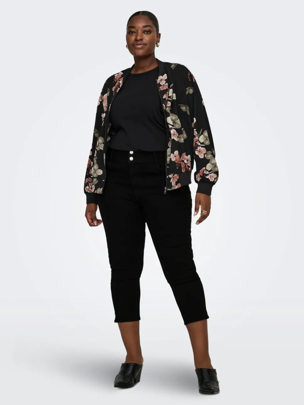 CARCRUZ Högmidjade Capri Jeans