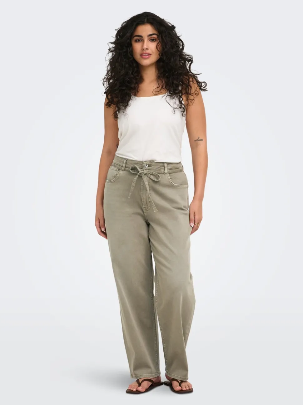 CARGIANNA Medelhög midja Rak passform Jeans