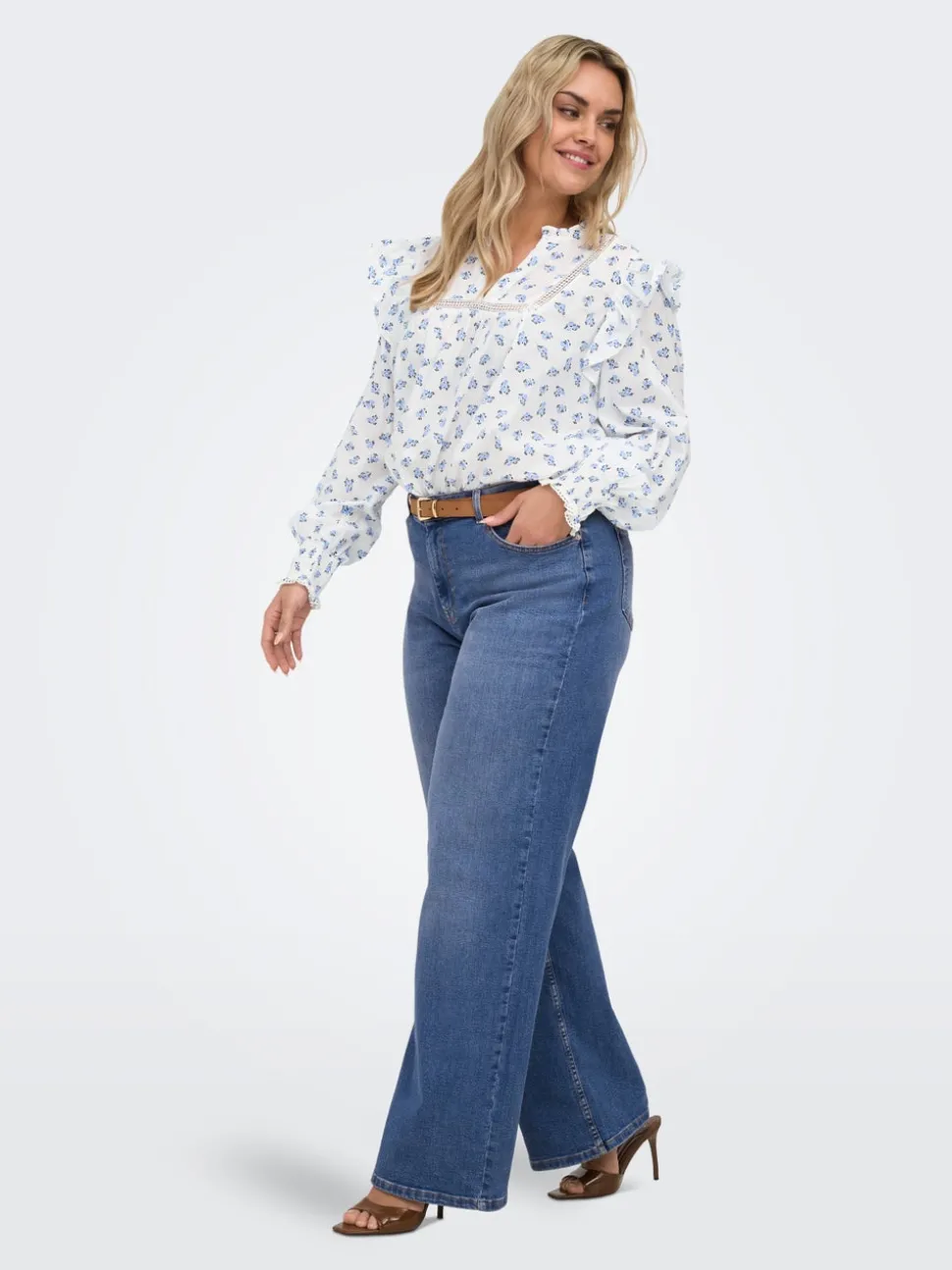 CARJULLES Medelhög midja Vida ben Jeans
