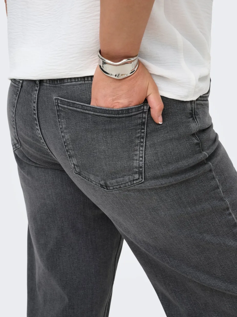 CARJULLES Medelhög midja Vida ben Jeans