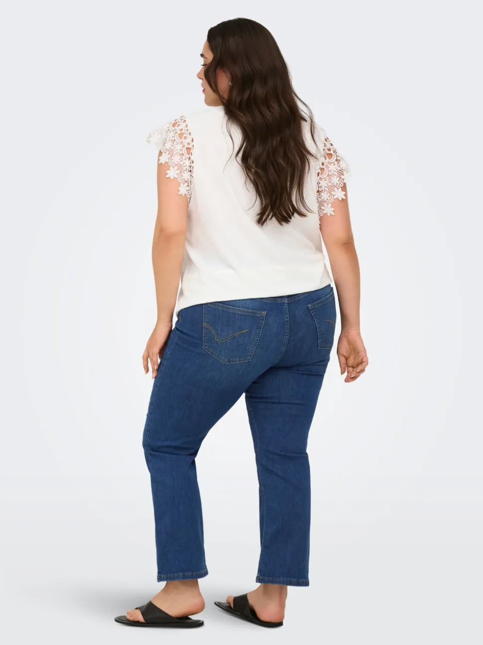 CARKENYA Medelhög midja Utsvängd passform Ankellängd Jeans