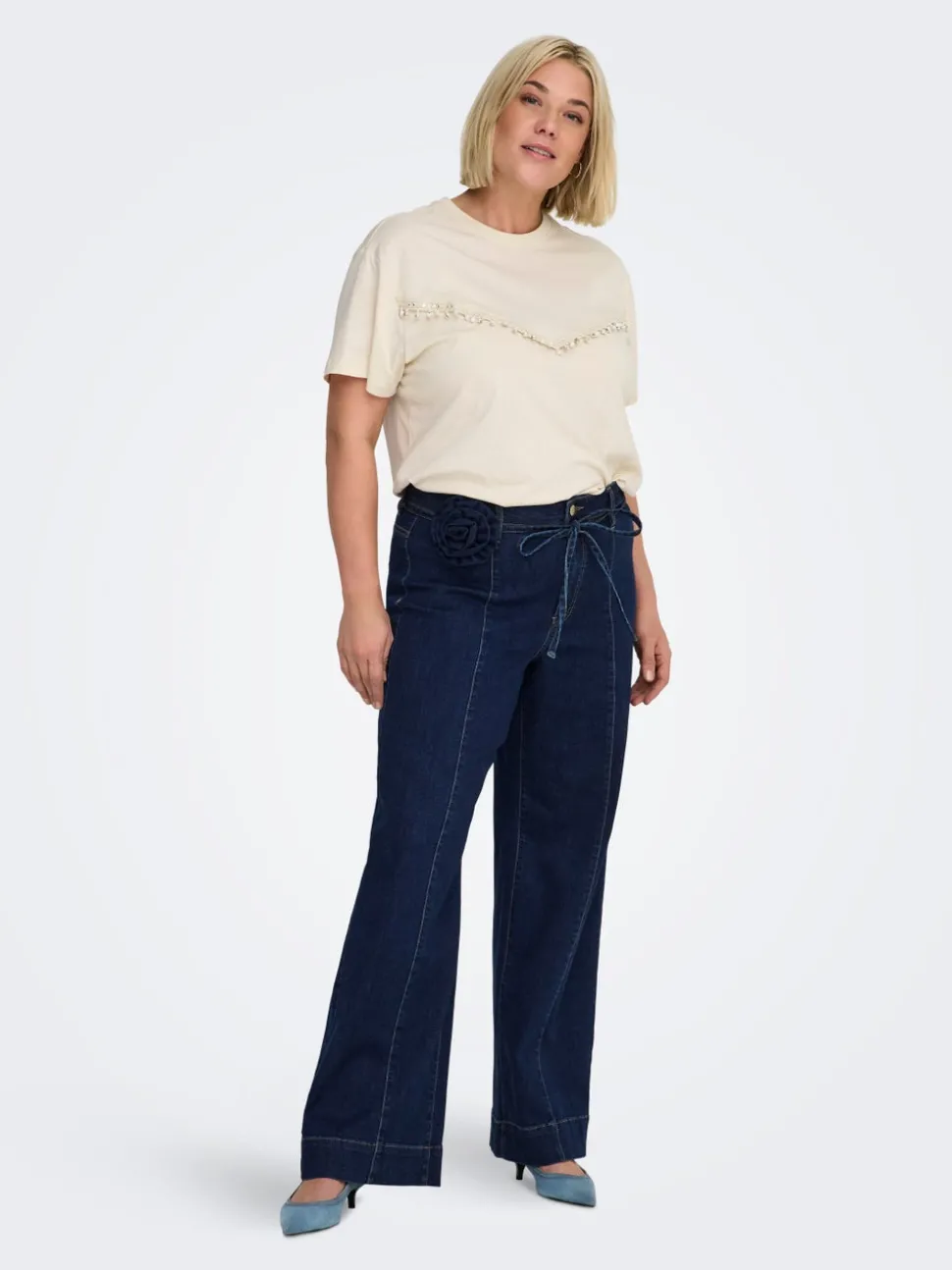 CARMADISON Hög midja Vida ben Jeans