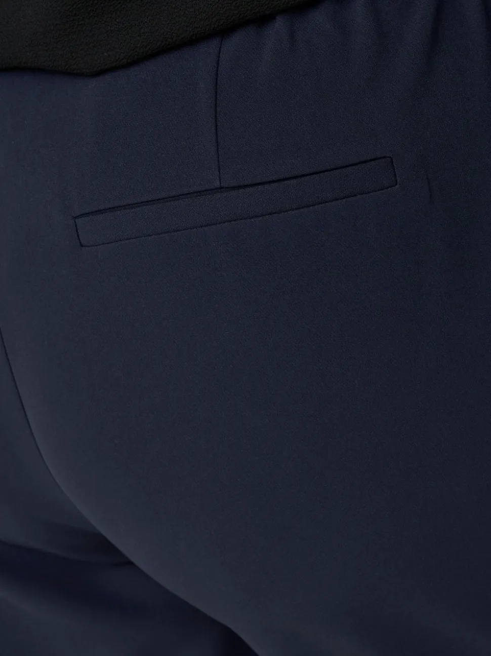 CARMIA Hög midja Normal passform Shorts