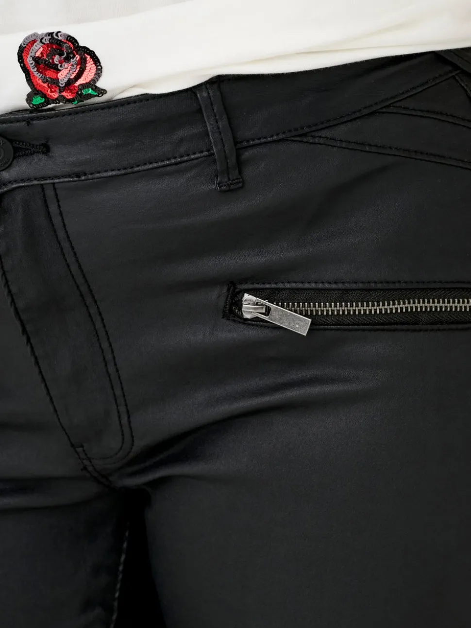 CARSELA-NYA Skinny Fit Byxor