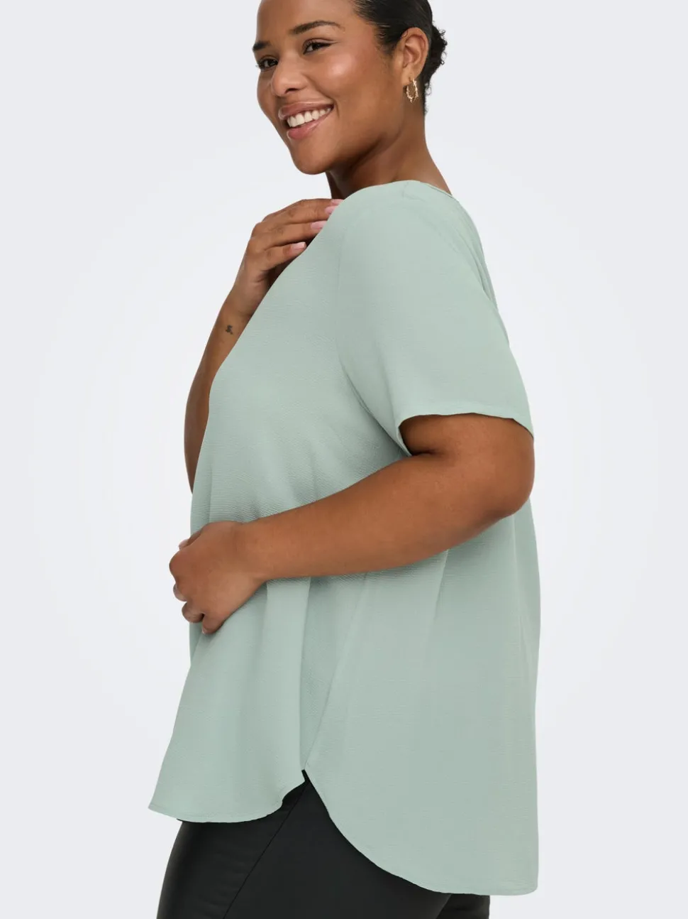 CARVICA Blus