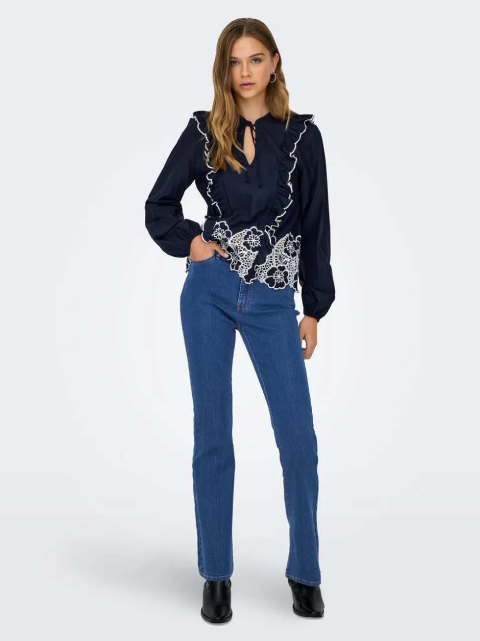 JDYKAREN Medelhög midja Utsvängd passform Jeans