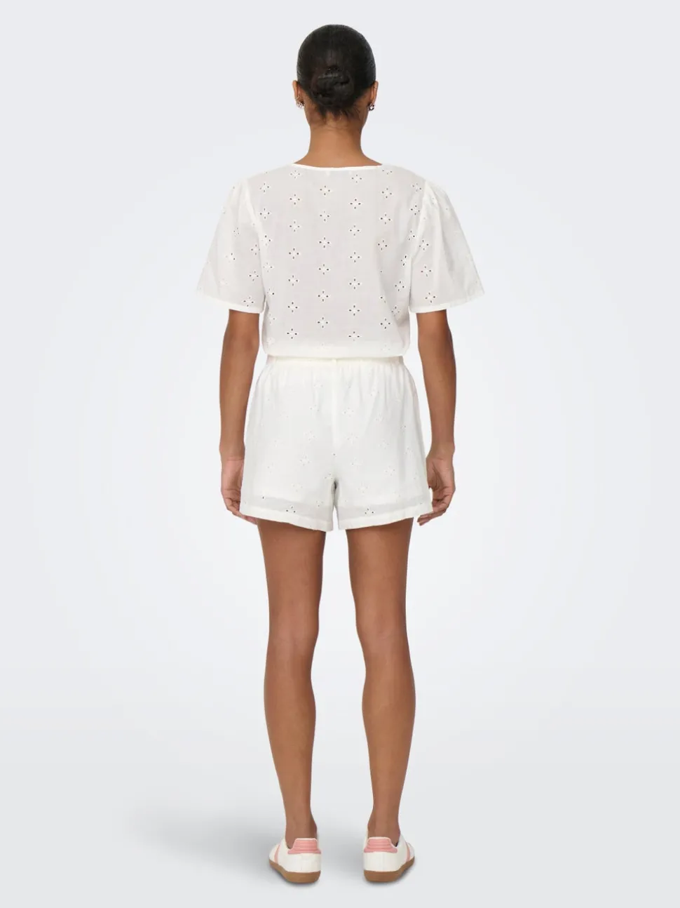 JDYMILLIE Medelhög midja Normal passform Shorts