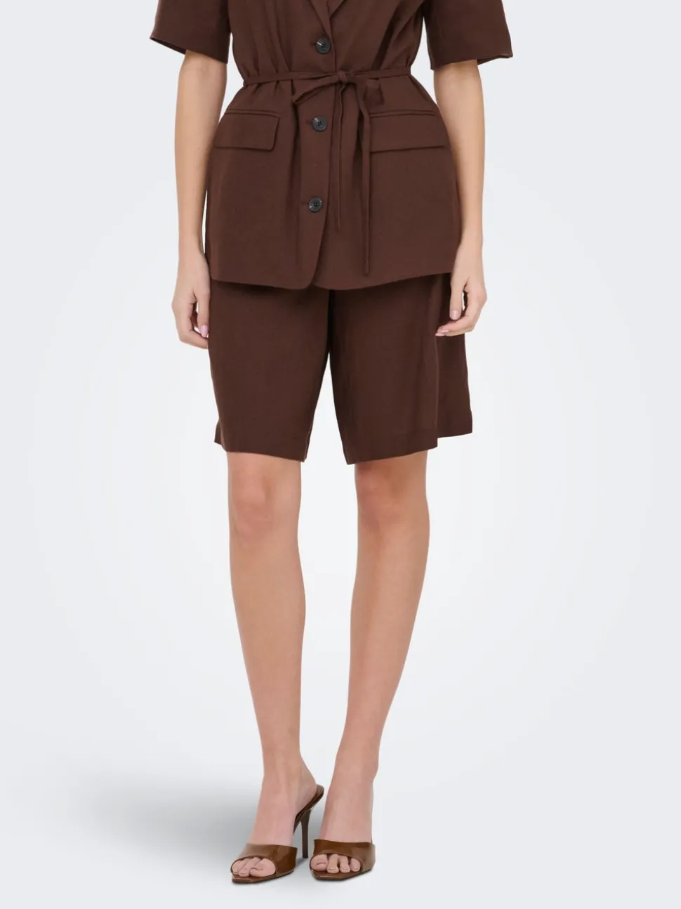 JDYNAOMI Medelhög midja Lös passform Linne Bermudashorts