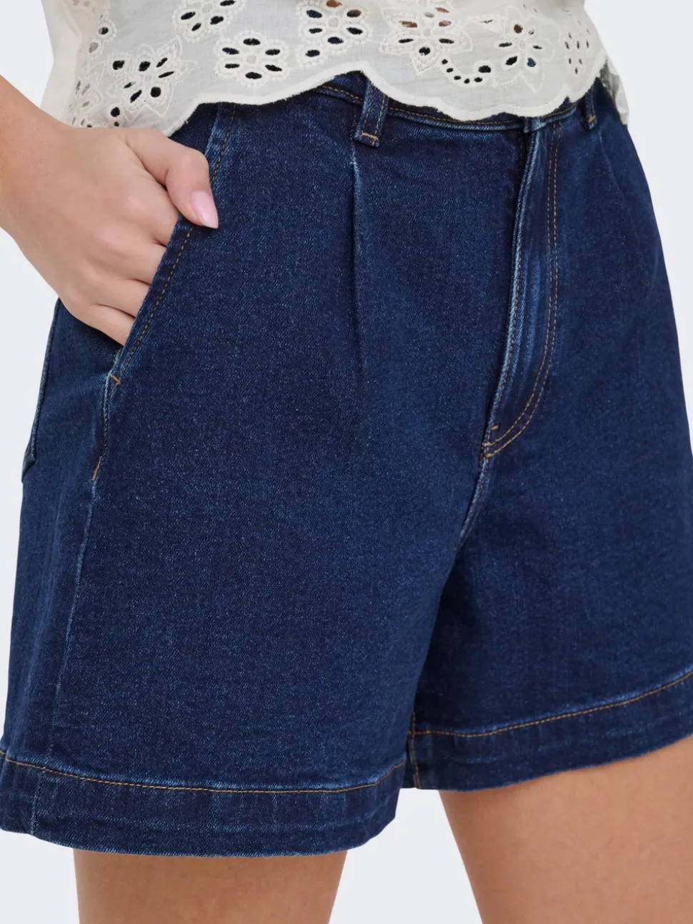 JDYVALERIE Hög midja Normal passform Cityshorts