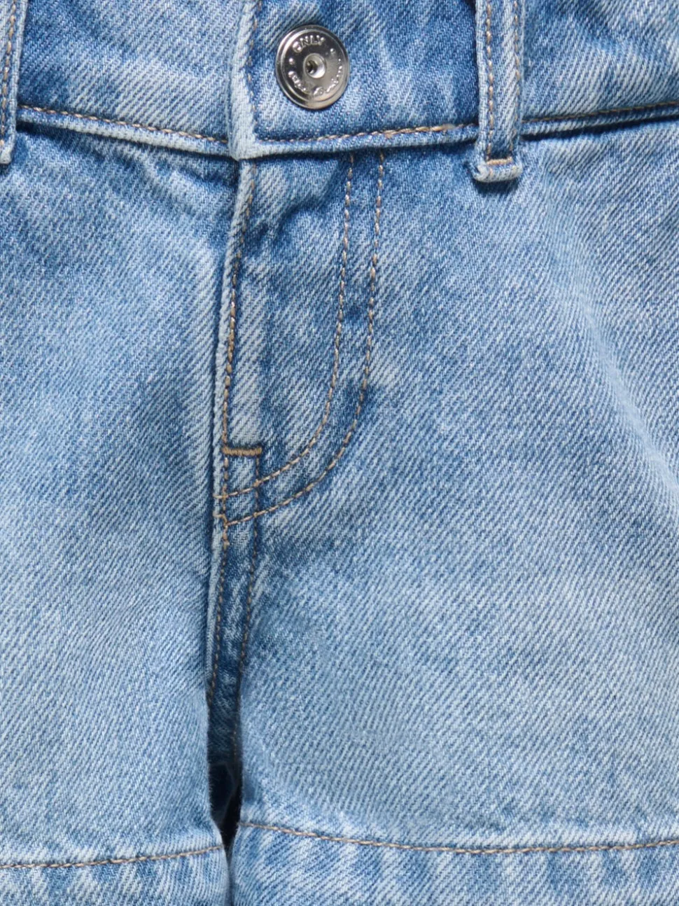KMGCOMET Medelhög midja Vida ben Denimshorts