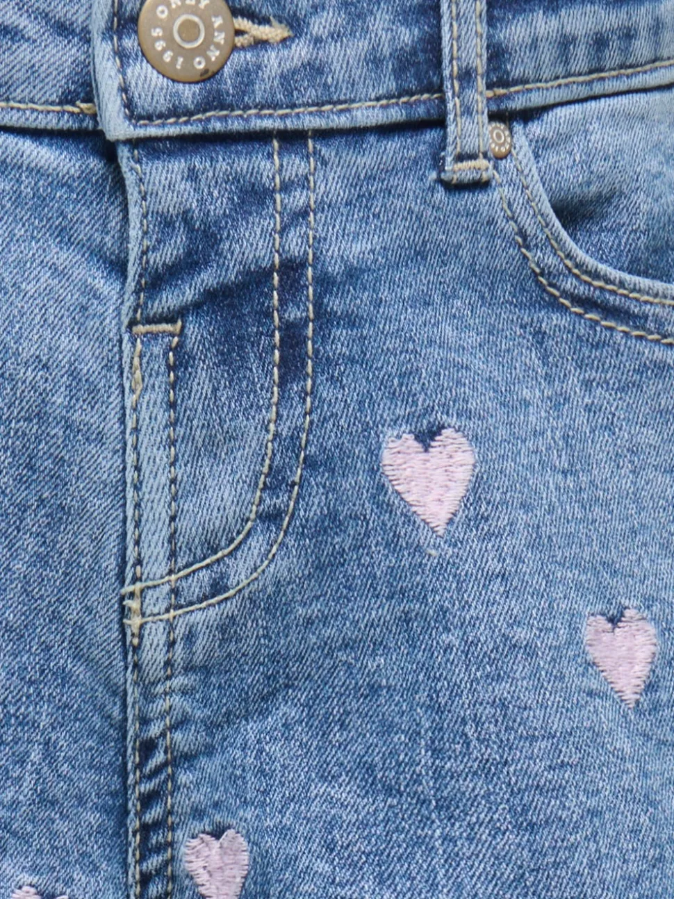 KMGJUICY Medelhög midja Normal passform Denimshorts