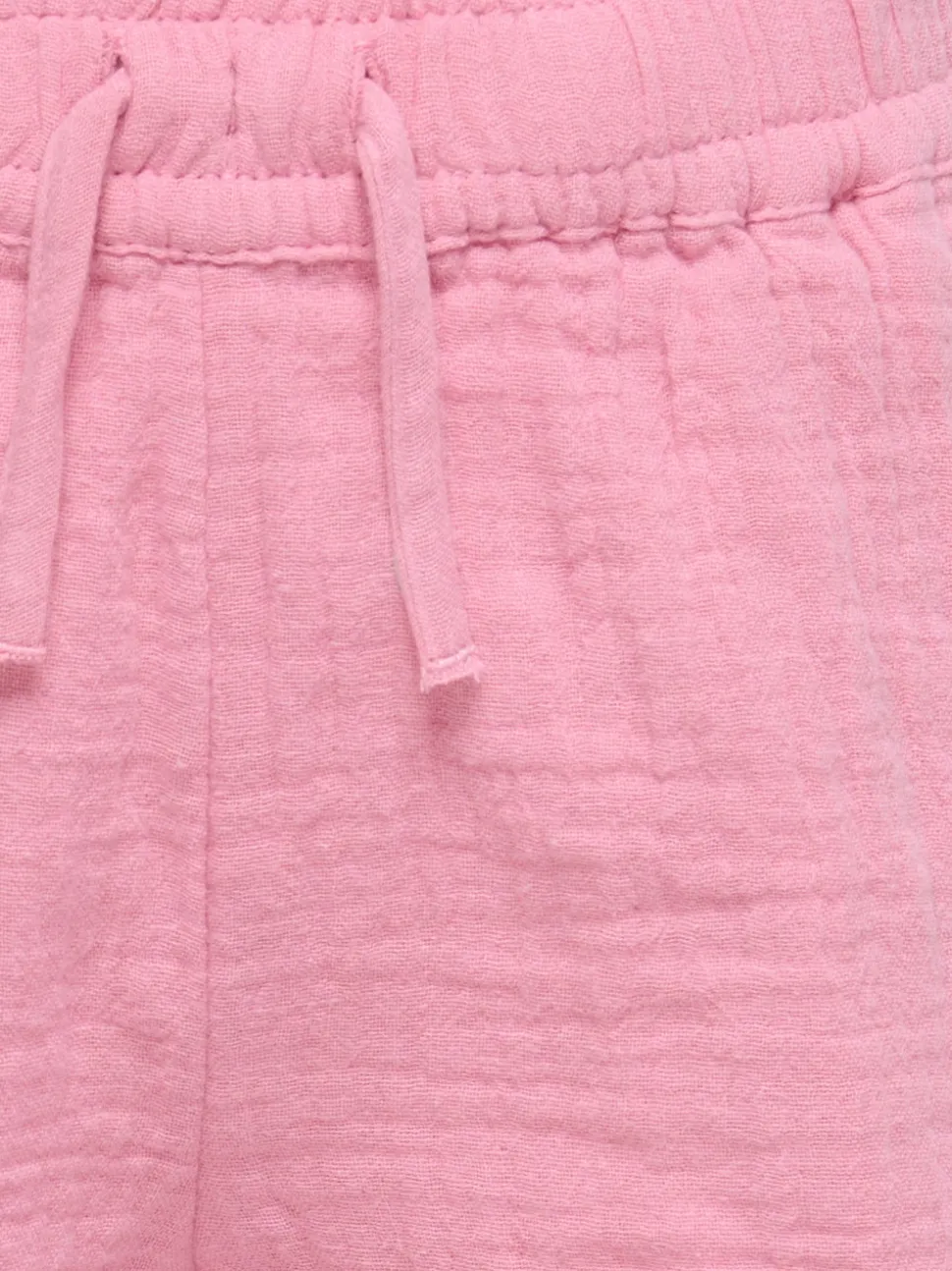 KMGTHYRA Medelhög midja Normal passform Shorts