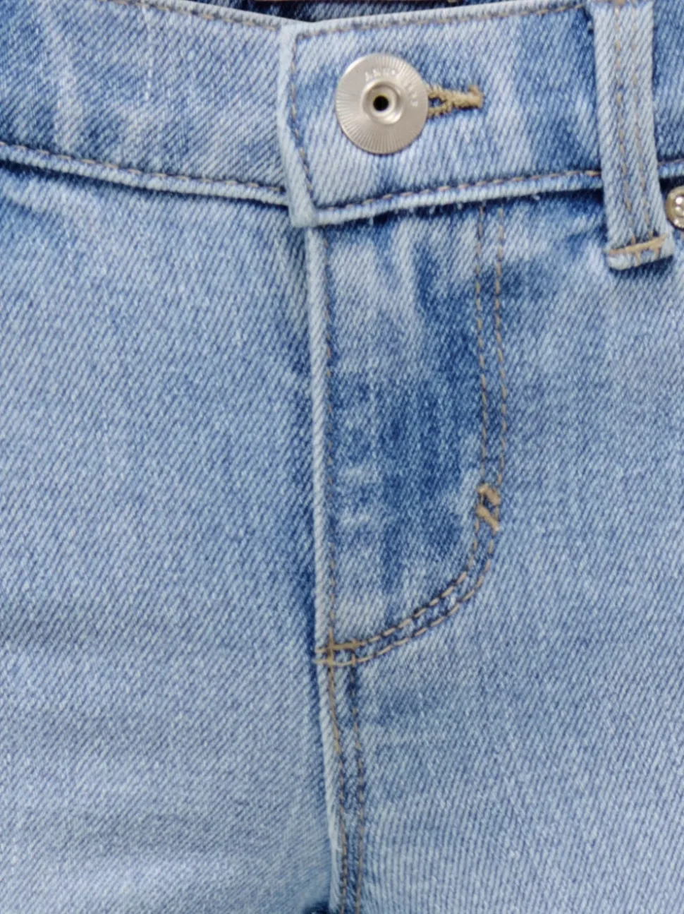 KOGBLAIR Medelhög midja Utsvängd passform Jeans