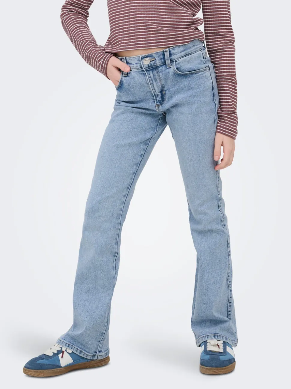 KOGBLAIR Medelhög midja Utsvängd passform Jeans