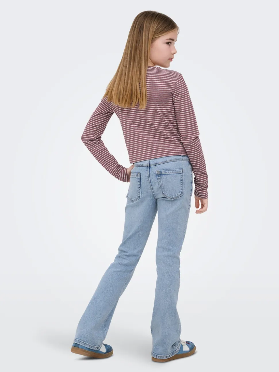 KOGBLAIR Medelhög midja Utsvängd passform Jeans