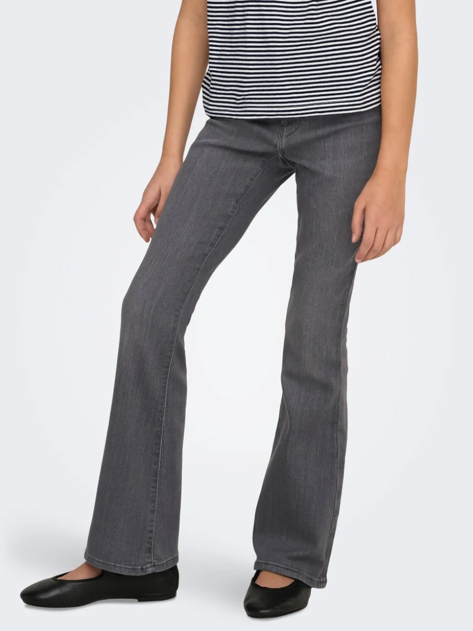 KOGRAIN Medelhög midja Utsvängd passform Jeans