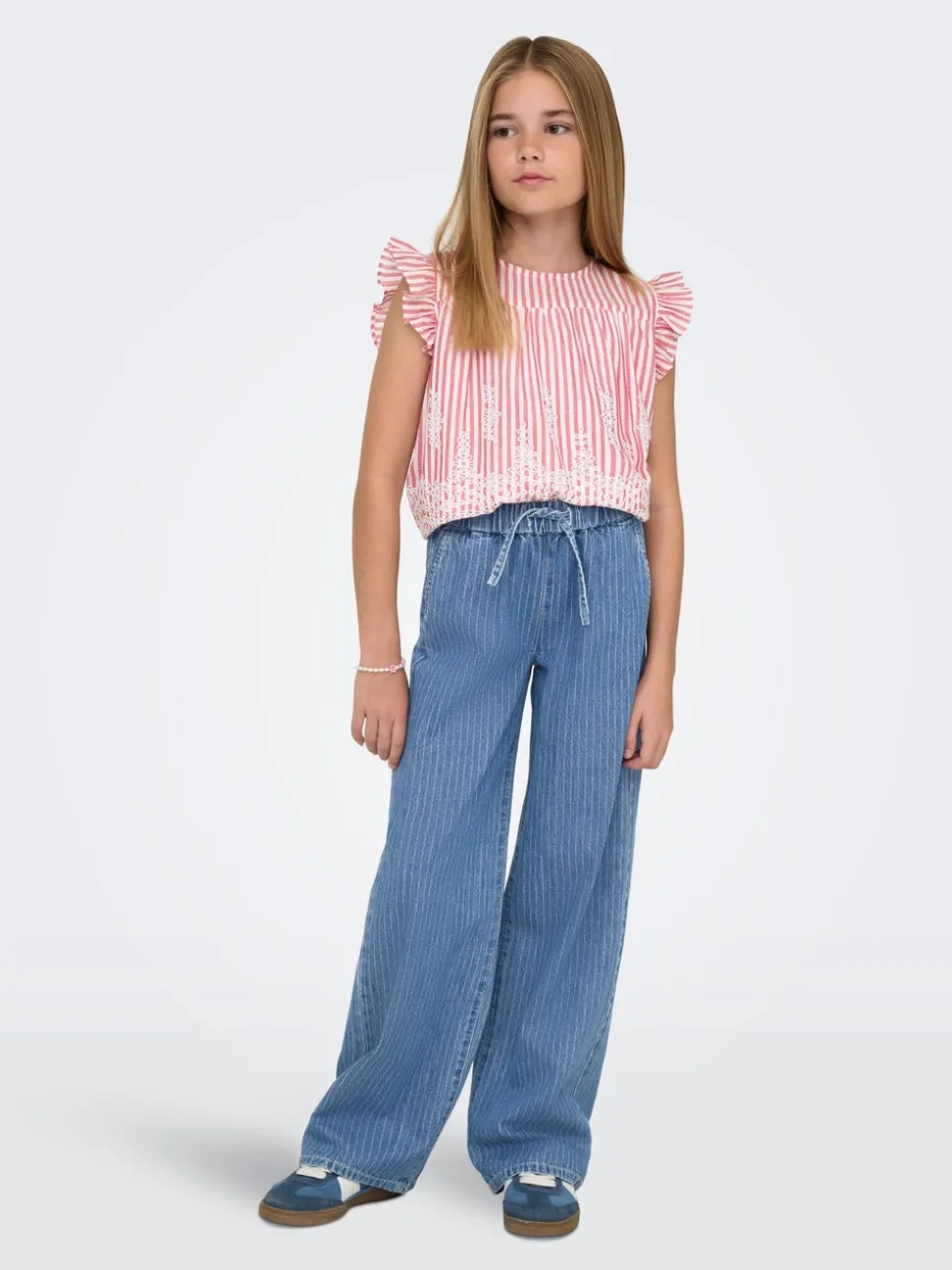 KOGYASMIN Medelhög midja Vida ben Jeans