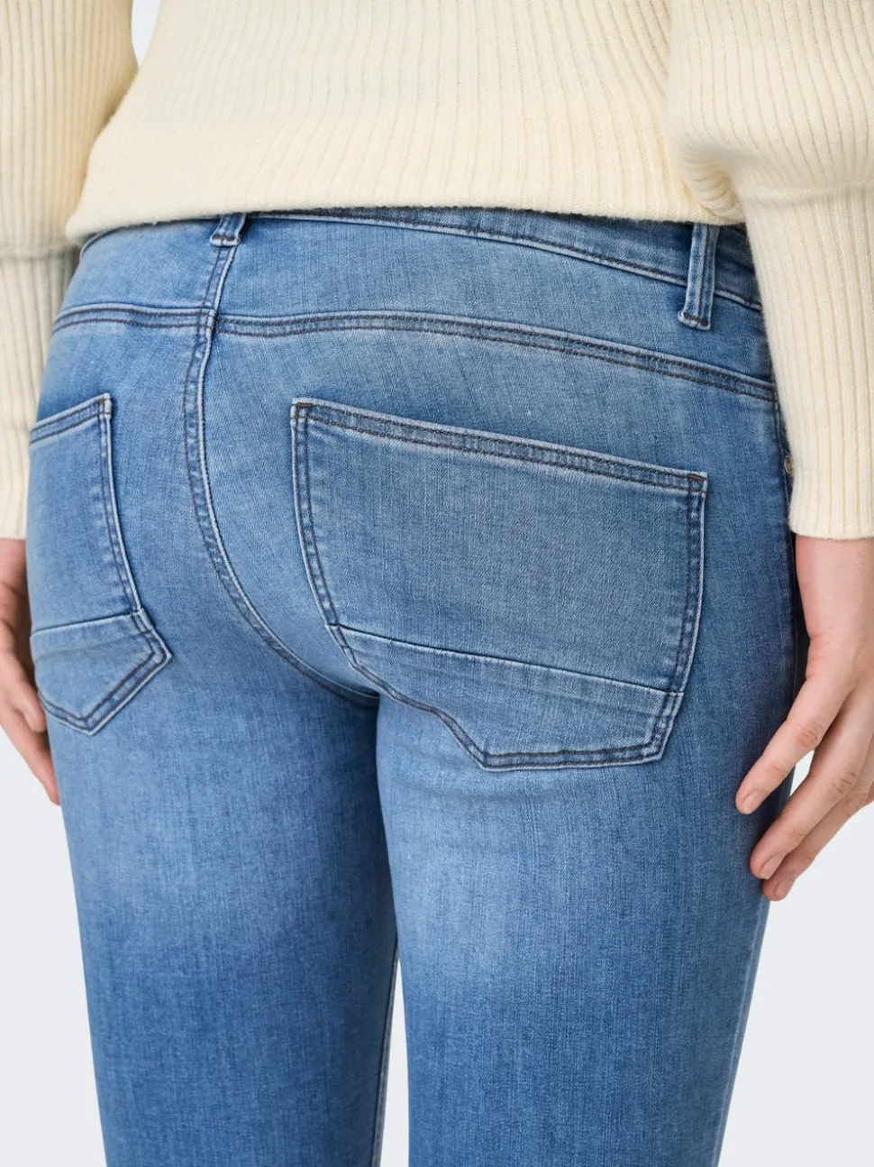 OLMKARLA Medelhög midja Skinny Fit Ankellängd Jeans