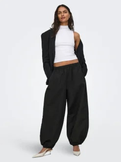 ONLAZRA Barrel-passform Pantalones estilo parachute