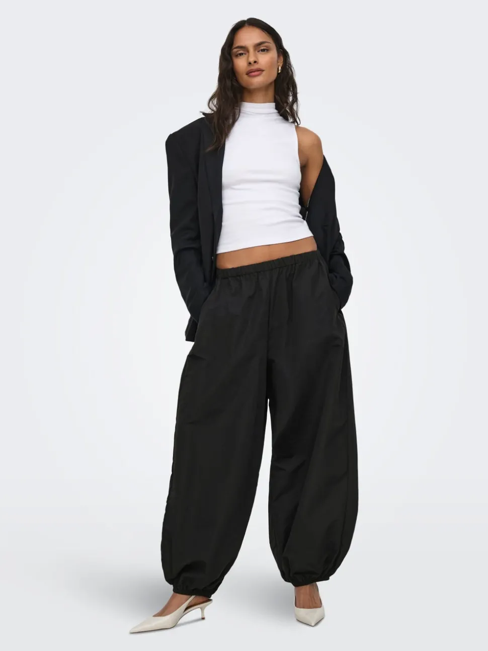 ONLAZRA Barrel-passform Pantalones estilo parachute