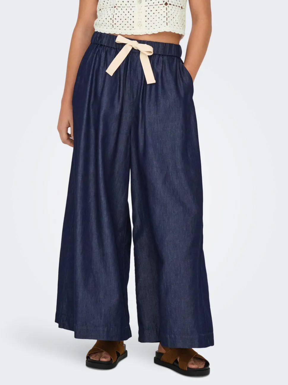 ONLBEA Hög midja Vida ben Ankellängd Jeans