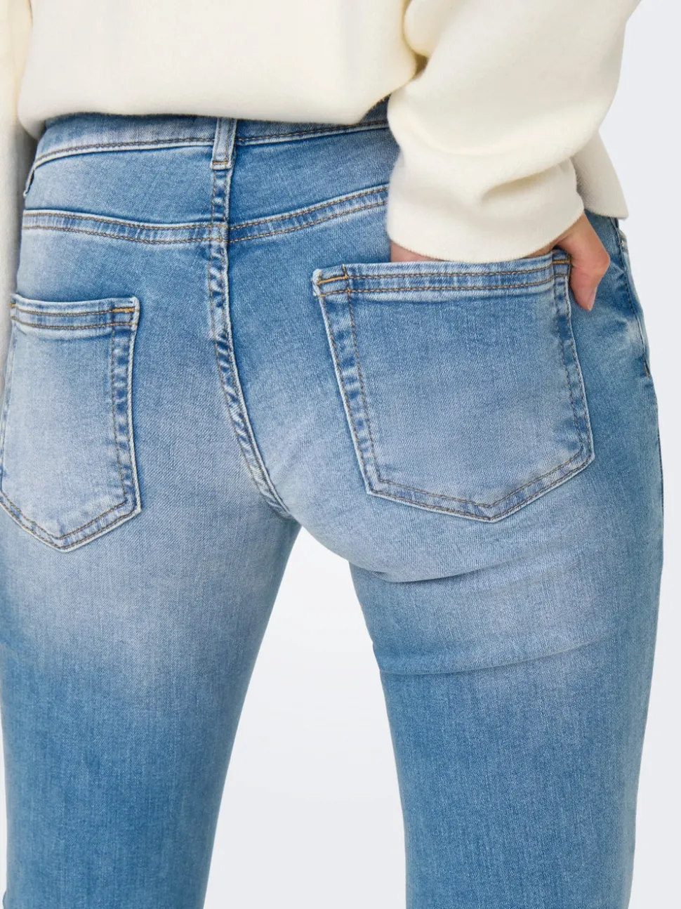 ONLBLUSH Låg midja Utsvängd passform Jeans