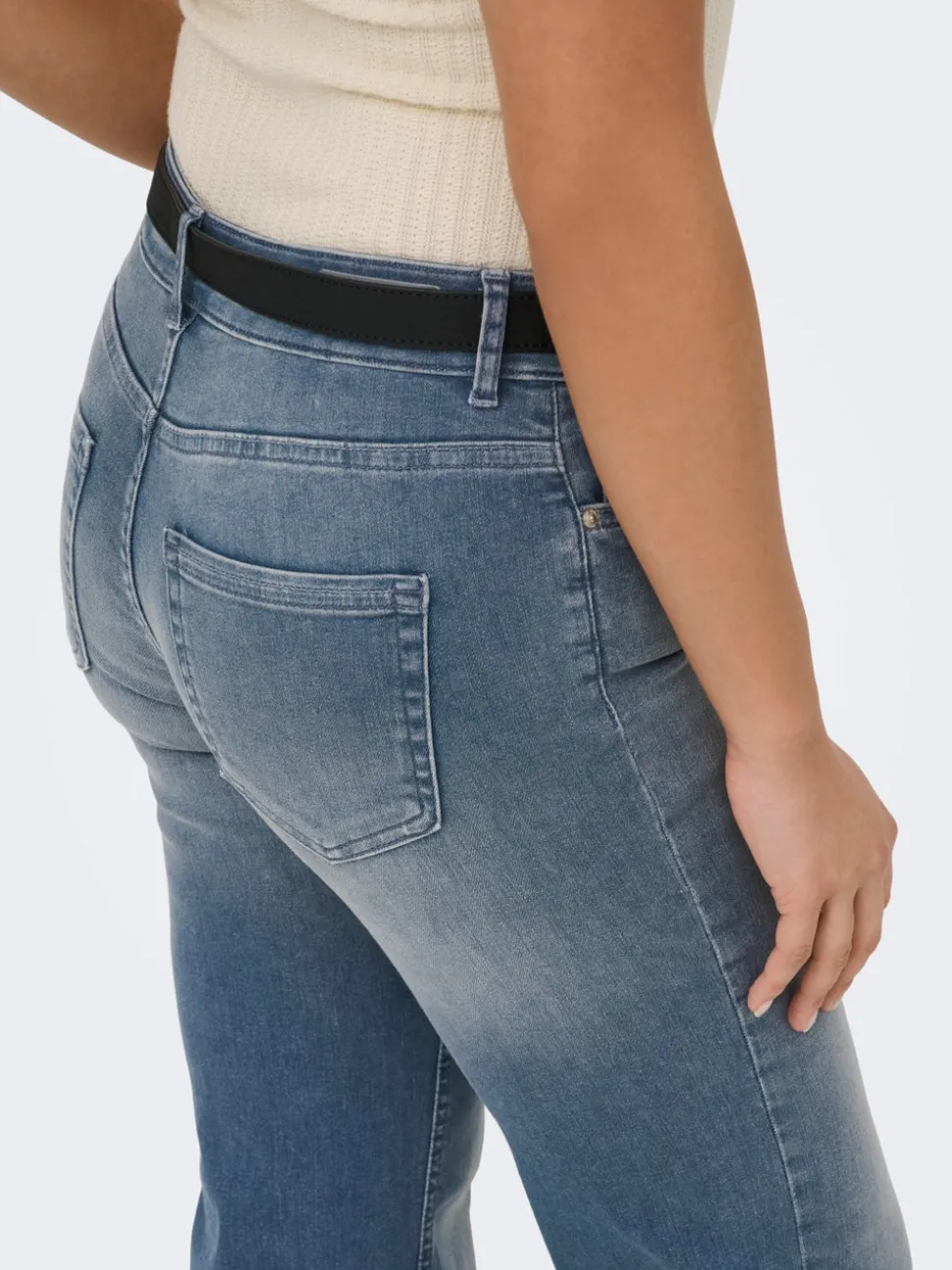 ONLBLUSH Medelhög midja Rak passform Jeans