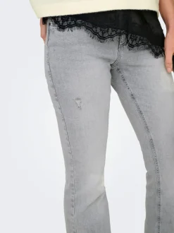 ONLBLUSH Medelhög midja Utsvängd passform Jeans