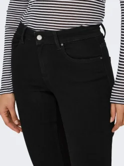 ONLBLUSH Medelhög midja Utsvängd passform Jeans