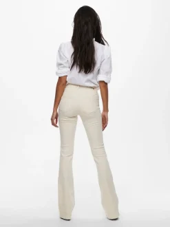 ONLBLUSH Medelhög midja Utsvängd passform Jeans