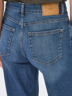 ONLCALIFORNIA Medelhög midja Utsvängd passform Jeans