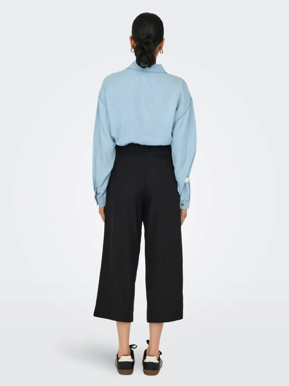 ONLCARO Cropped Fit Linne Byxor med vida ben
