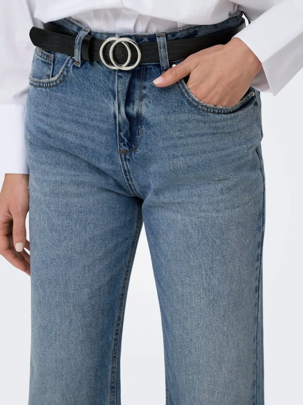ONLELLA Medelhög midja Rak passform Jeans