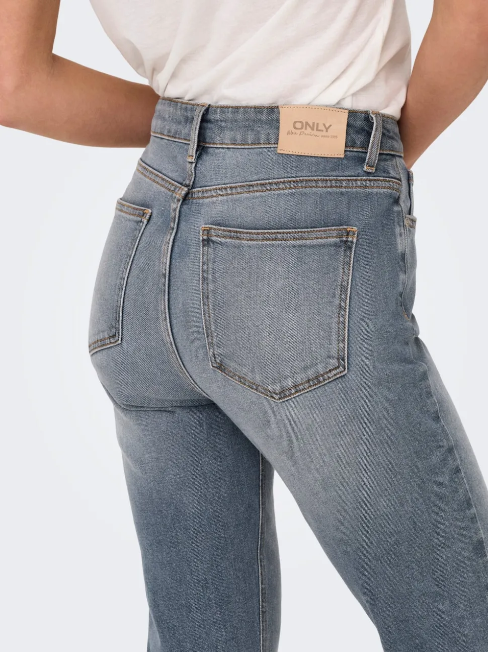 ONLEMILY Hög midja Rak passform Ankellängd Jeans