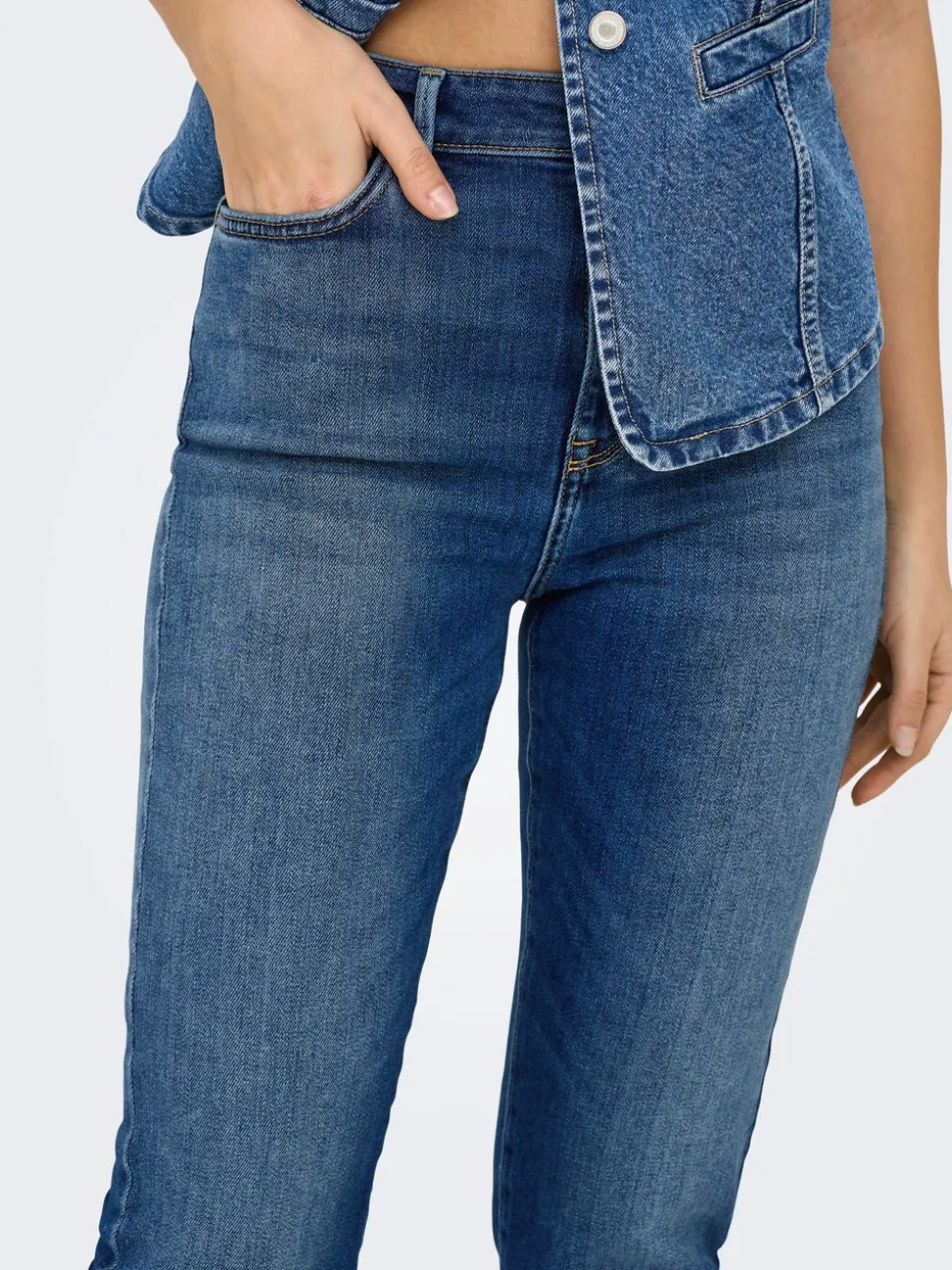 ONLEMILY Hög midja Rak passform Ankellängd Jeans