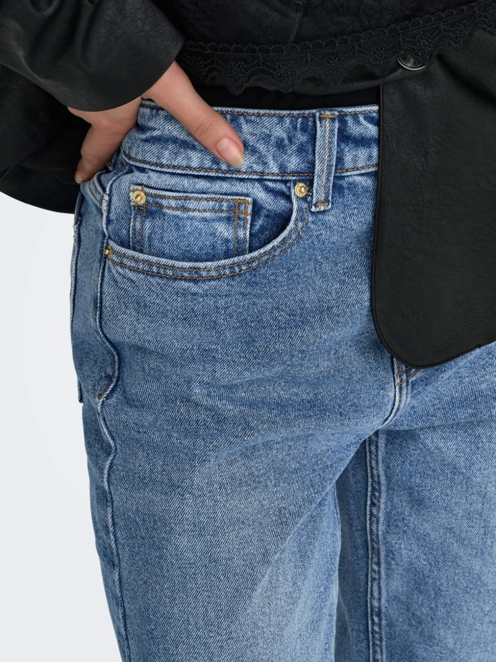 ONLEMILY Hög midja Rak passform Ankellängd Jeans