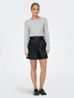 ONLHEIDI Medelhög midja Normal passform Shorts i läderimitation
