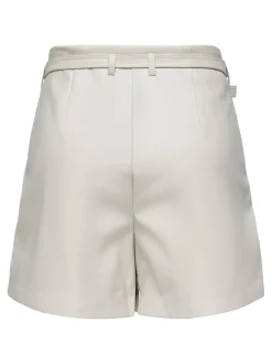 ONLHEIDI Medelhög midja Normal passform Shorts i läderimitation