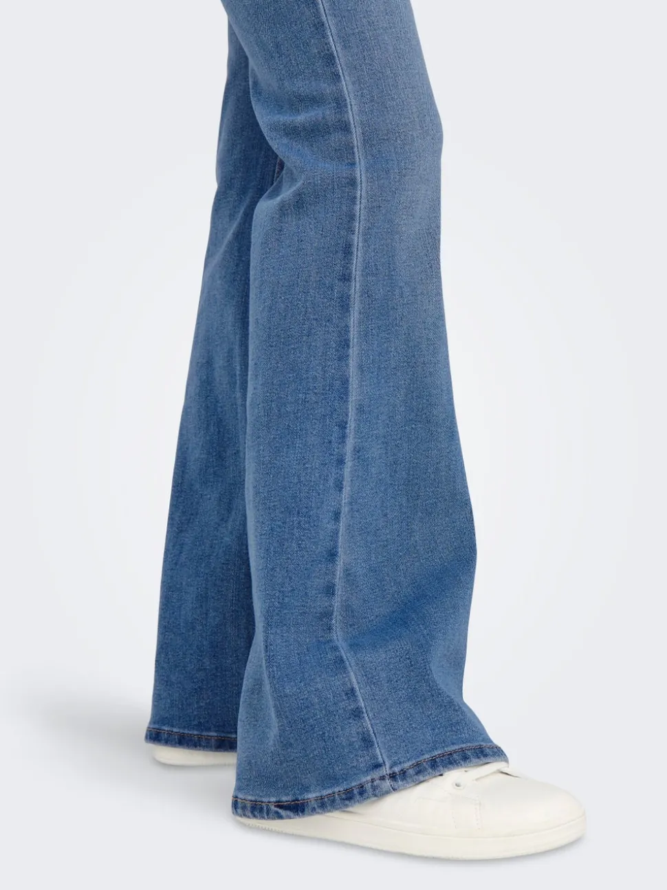 ONLHENNI Hög midja Utsvängd passform Jeans