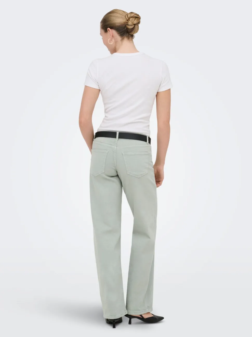 ONLJUDY Låg midja Rak passform Jeans