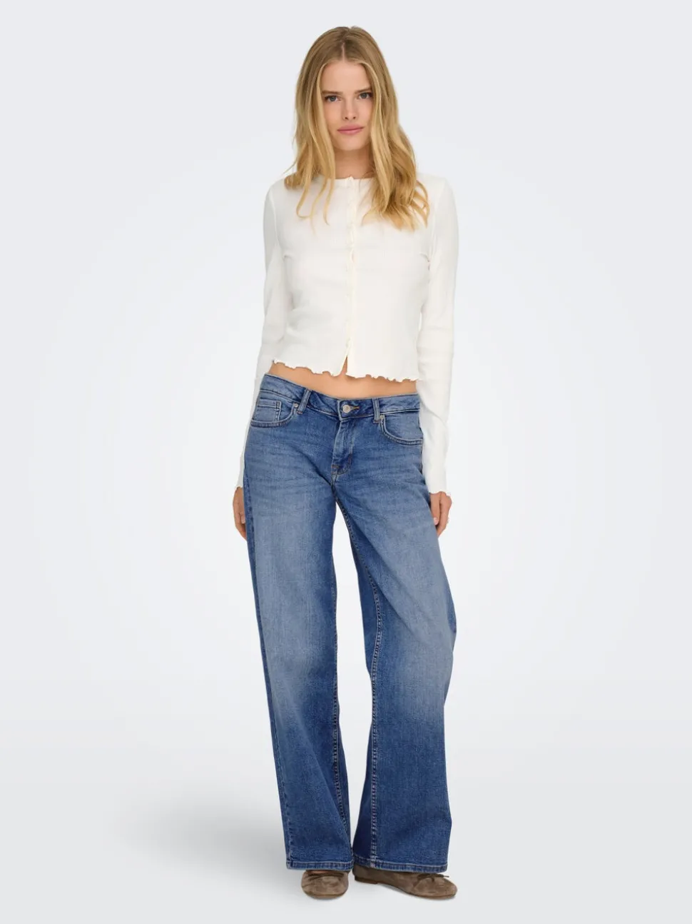 ONLJUDY-O Låg midja Rak passform Jeans