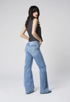 ONLJUICY Hög midja Utsvängd passform Jeans