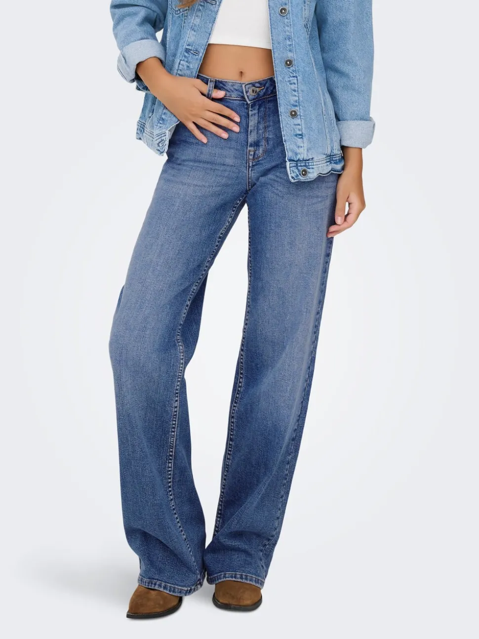 ONLJULLES Låg midja Vida ben Jeans