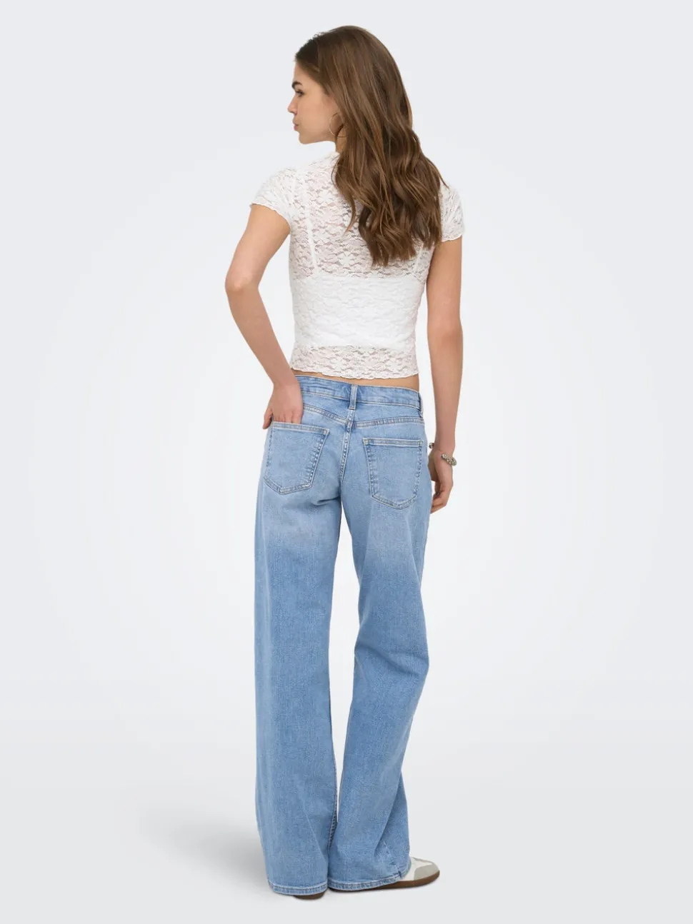ONLJULLES Låg midja Vida ben Jeans