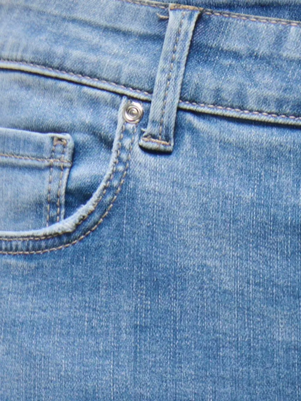 ONLLUSH Superlåg midja Utsvängd retropassform Jeans