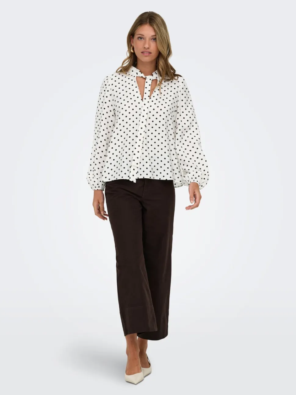 ONLMADISON-CLAIR Cropped Fit Byxor