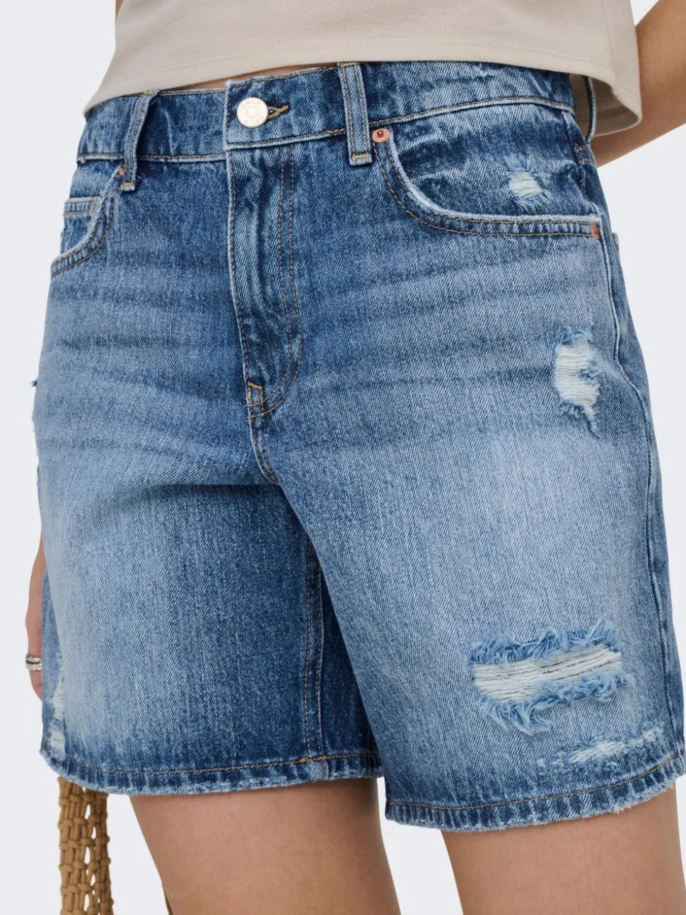 ONLMILTON Medelhög midja Normal passform Denimshorts